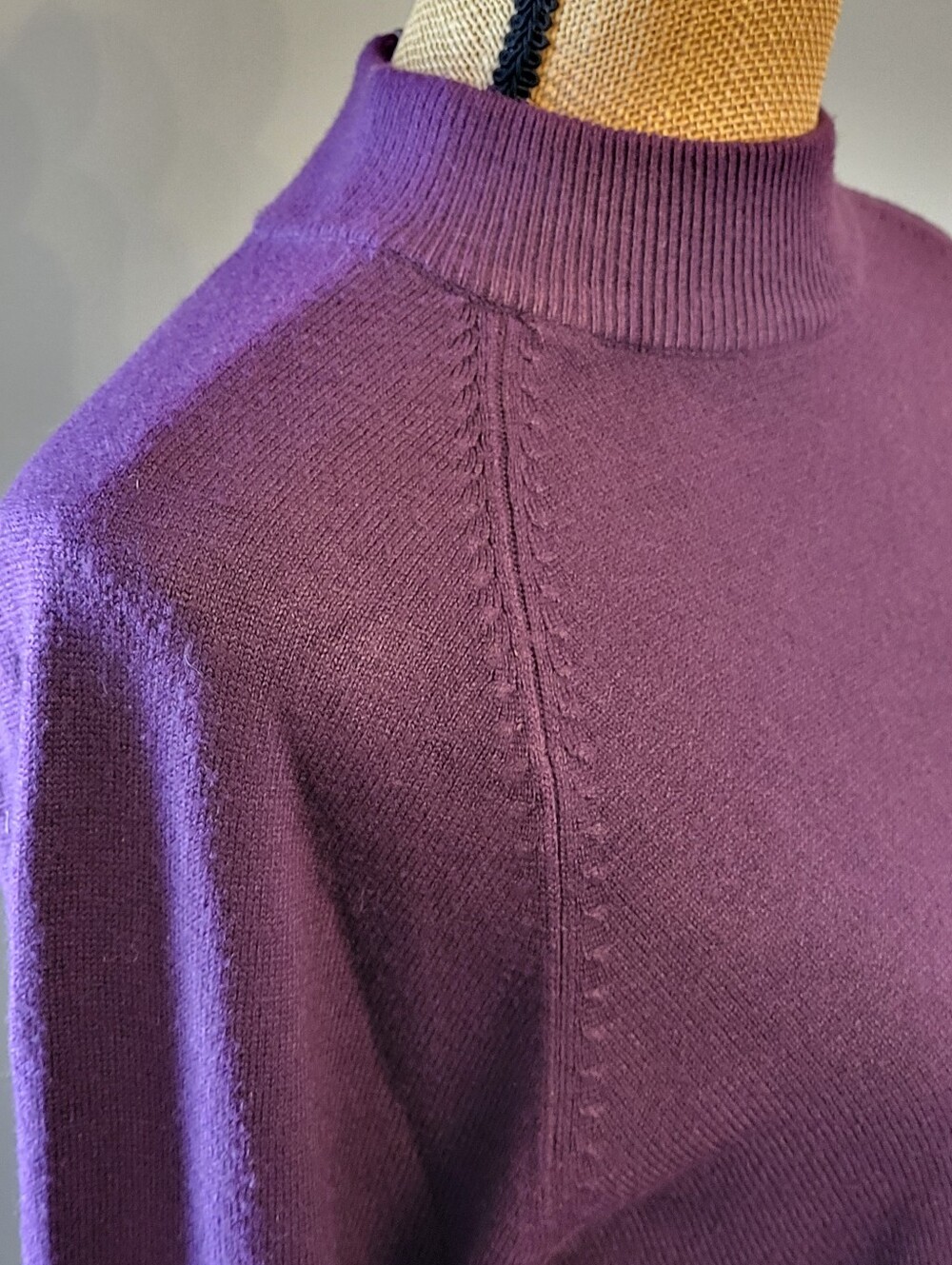 Royal Sport Vintage 70s/80s Acrylic Purple Mock Neck Sweater Medium - Picture 3 of 11